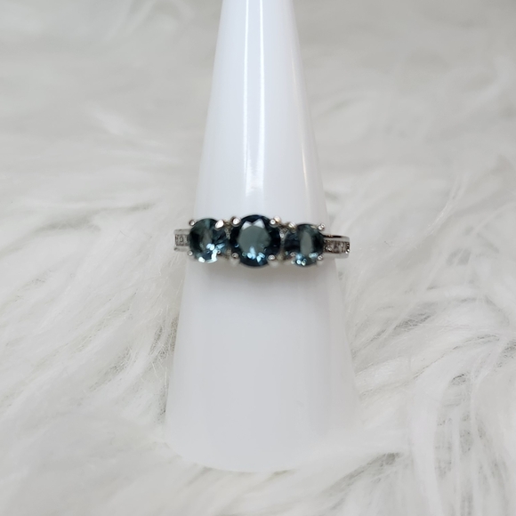 Lab Created London Blue Sapphire Ring on Rhodium Plating Size 8 - Picture 7 of 8